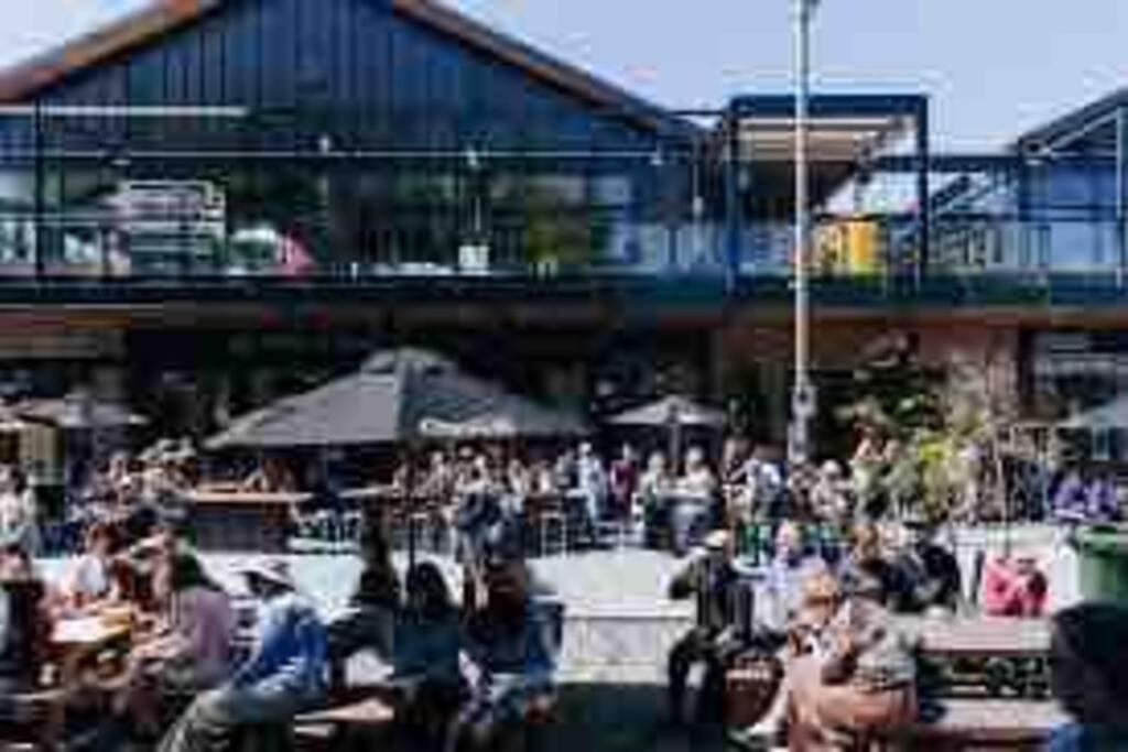 2 Bedrooms Apprtmt Plus Underground Parking In Cbd Christchurch Exteriör bild